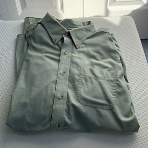 Used LL Bean Men’s Button Down Shirt XLT